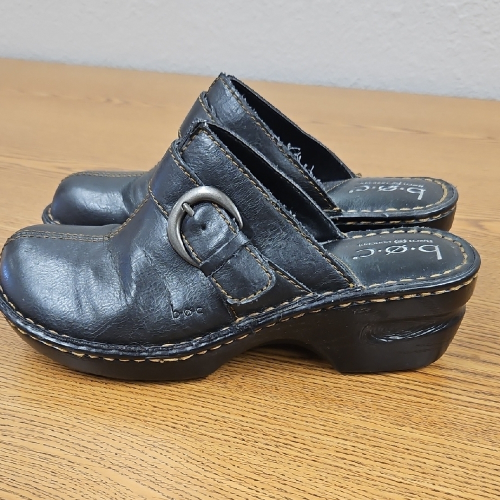 Black Leather Slip-On‎ Clogs with Buckle - Picture 4 of 5